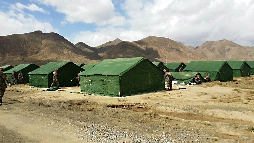 作訓(xùn)帳篷搭建現(xiàn)場(chǎng)